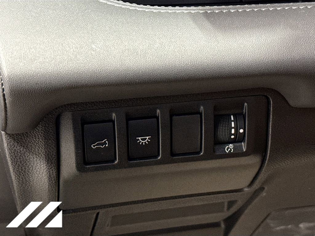 Used 2023 Subaru Ascent Touring image 10