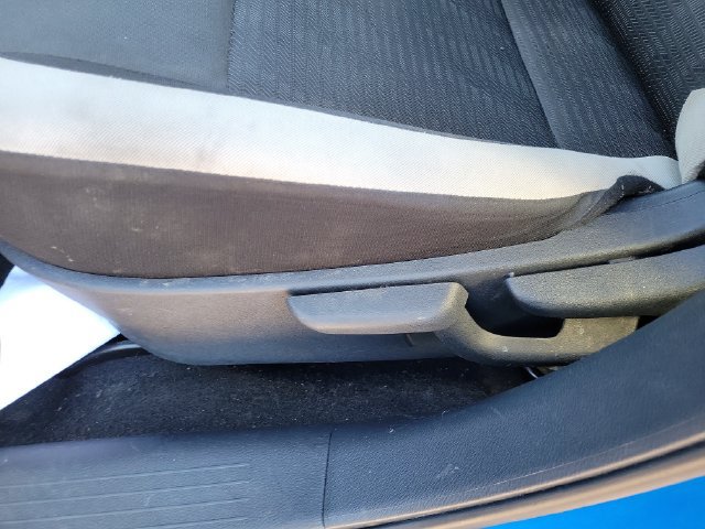 Used 2021 Nissan Versa SV FWD image 21