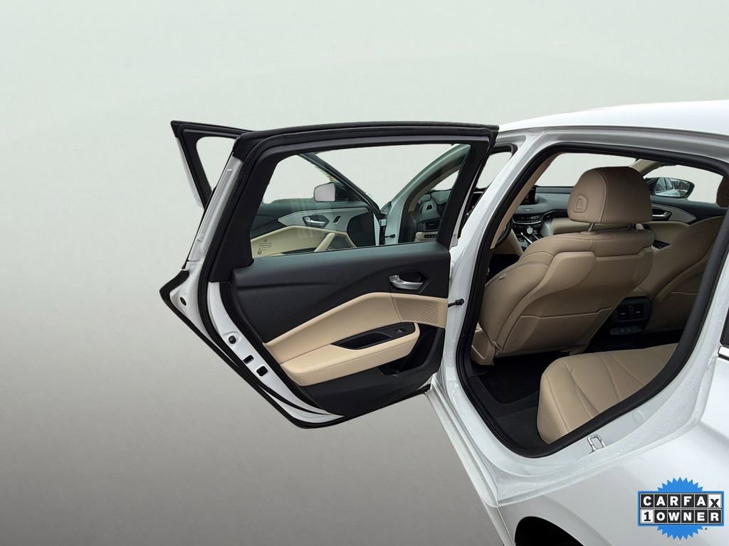 Used 2025 Acura TLX w/ Technology Package image 21