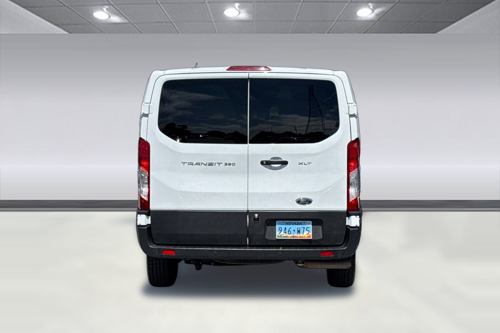 Used 2023 Ford Transit 350 XLT RWD image 9