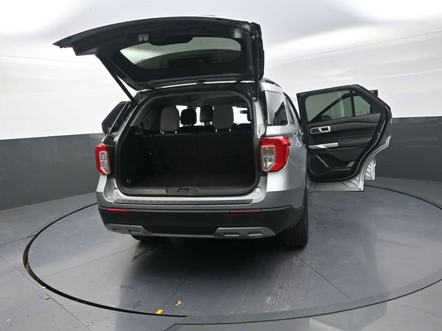 Used 2024 Ford Explorer XLT w/ Equipment Group 202A image 32