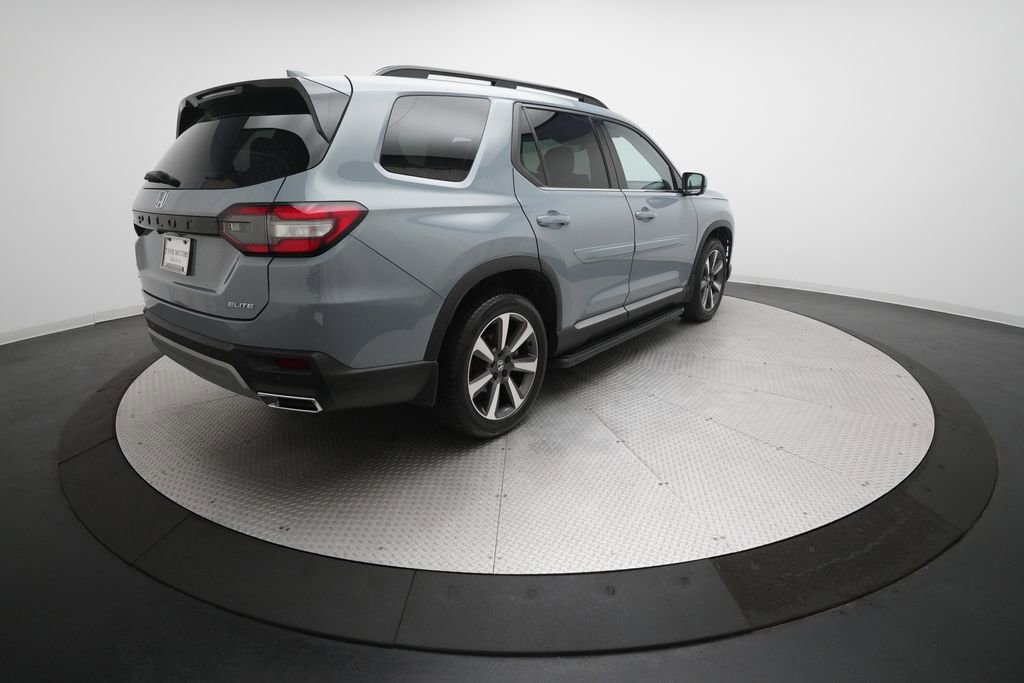 Certified 2024 Honda Pilot Elite image 37