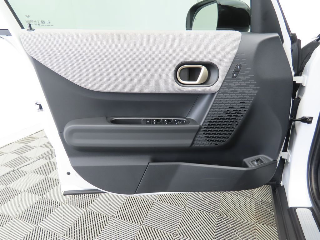 Used 2026 MINI Cooper 4-Door Hardtop image 26