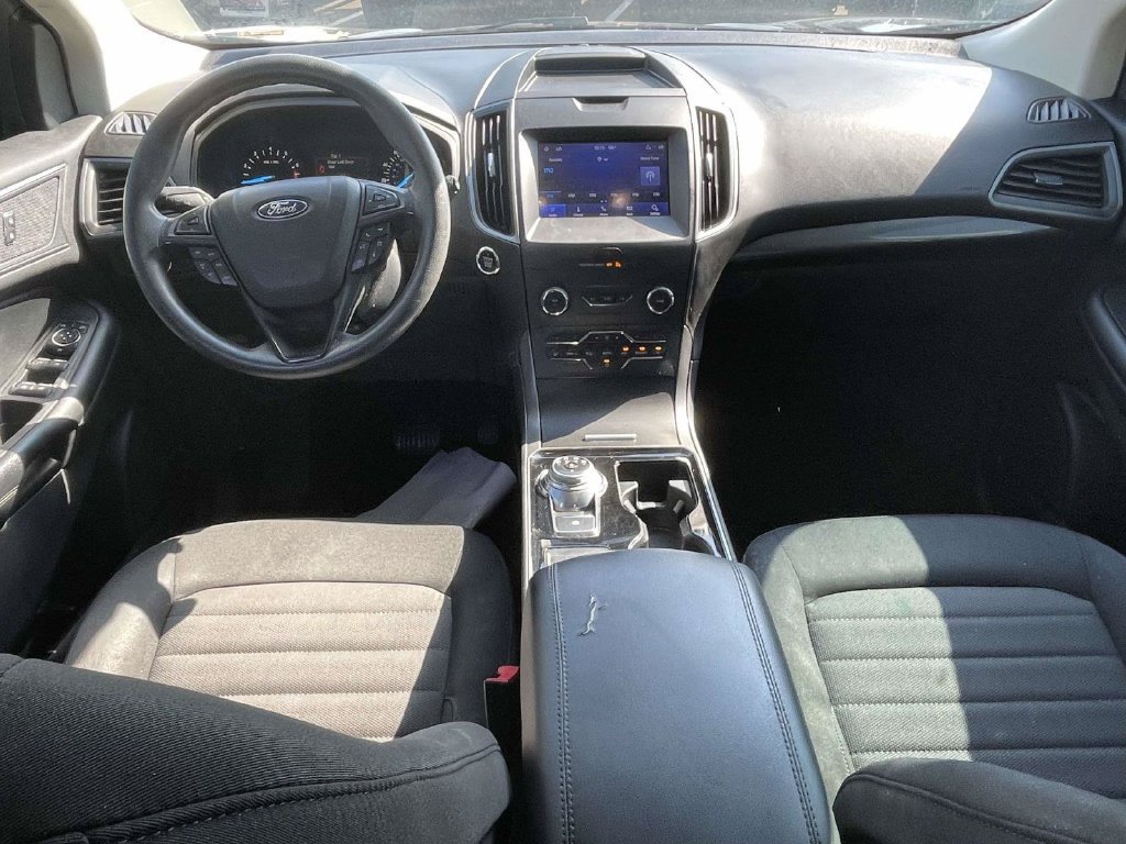 Used 2020 Ford Edge SE FWD image 11