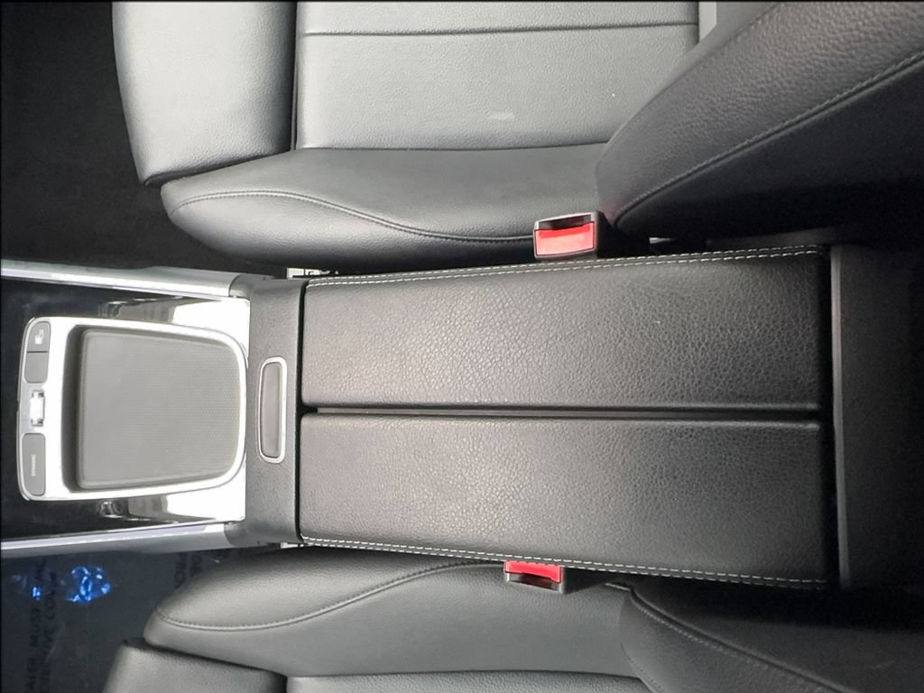 Used 2024 Mercedes-Benz GLB 250 image 37