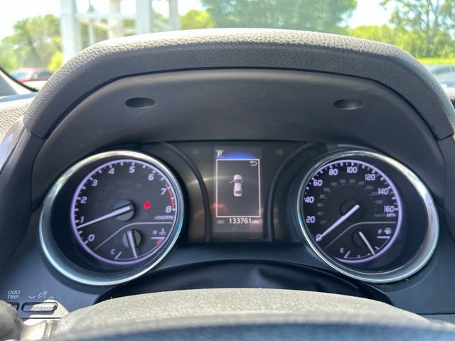 Used 2020 Toyota Camry SE FWD image 22
