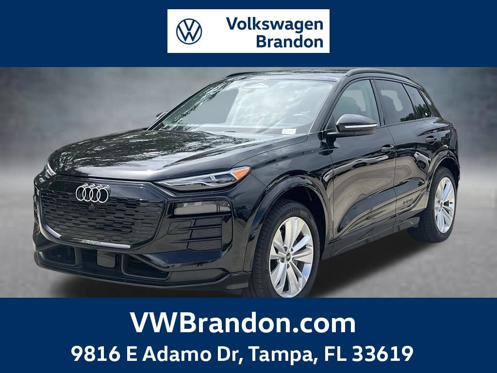 Used 2025 Audi Q6 e-tron Premium w/ Convenience Package RWD image 1