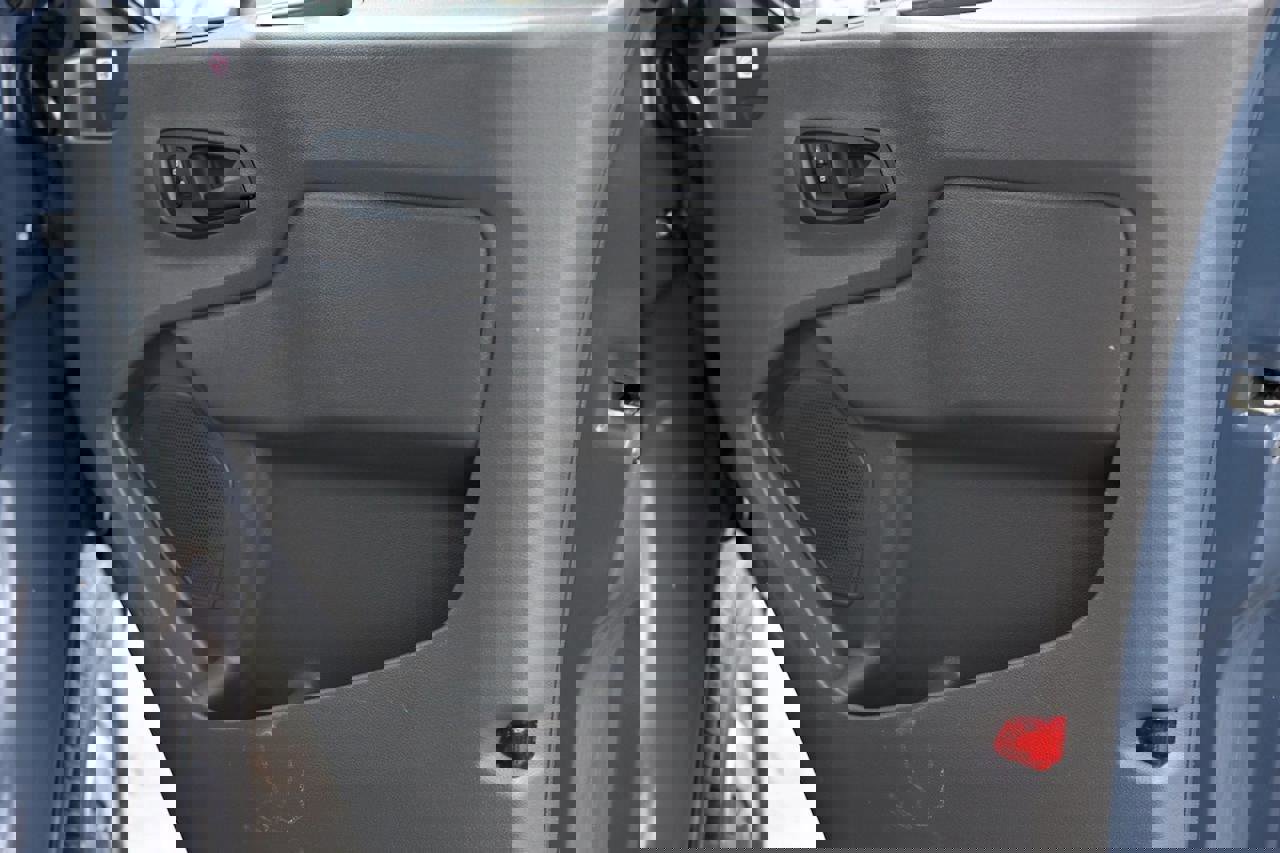 Used 2020 Ford Transit 250 148 High Roof Extended image 12