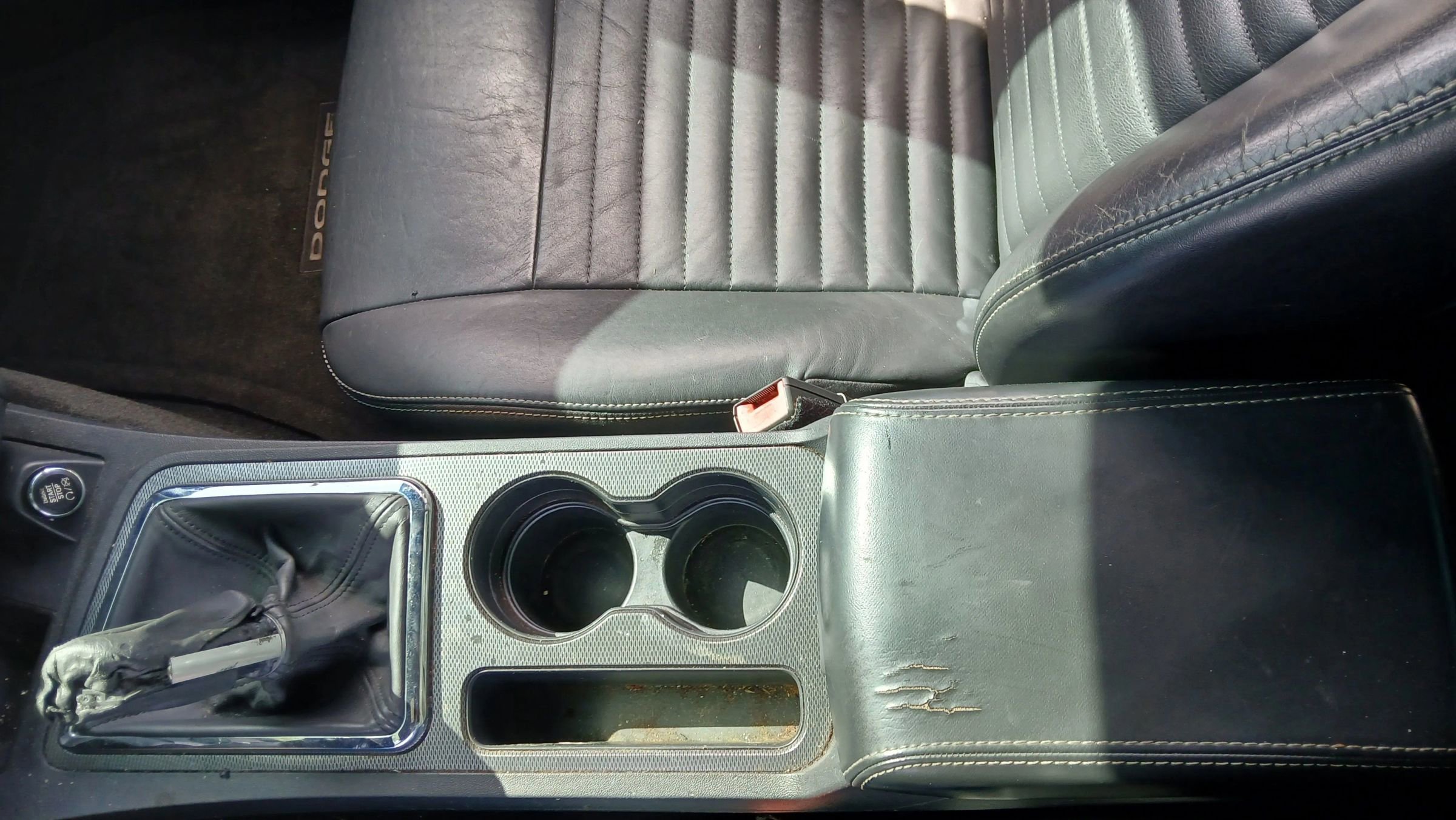 Used 2012 Dodge Challenger R/T RWD image 28