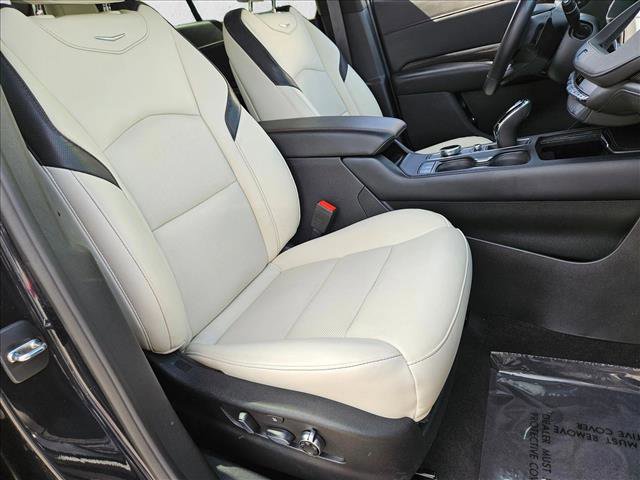 Used 2023 Cadillac XT4 Sport AWD/4WD image 19