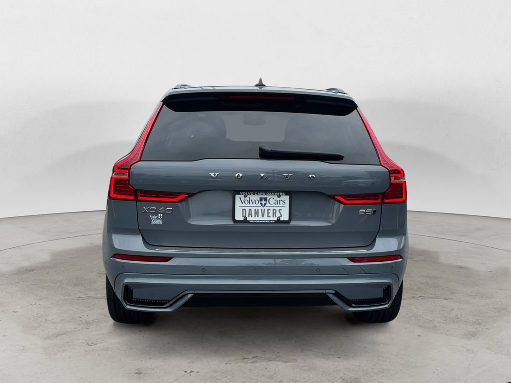Certified 2024 Volvo XC60 B5 Plus w/ Protection Package Premier AWD/4WD image 5