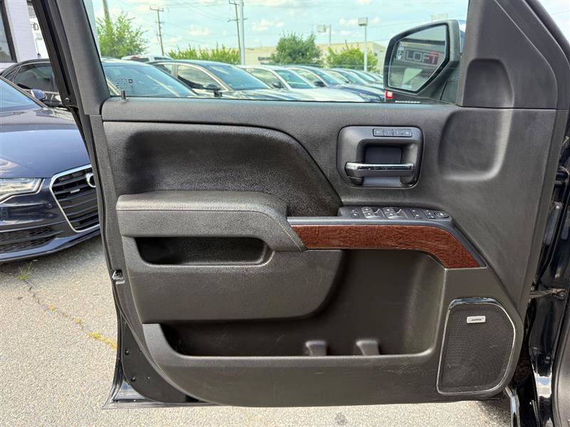 Used 2015 GMC Sierra 1500 SLT w/ SLT Crew Cab Value Package AWD/4WD image 17