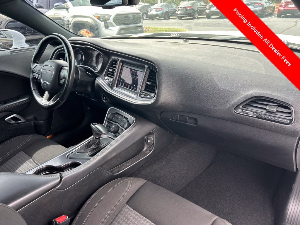 Used 2020 Dodge Challenger SXT RWD image 20