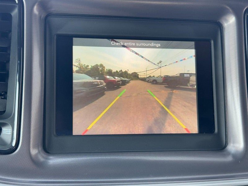 Used 2022 Dodge Challenger SXT RWD image 25