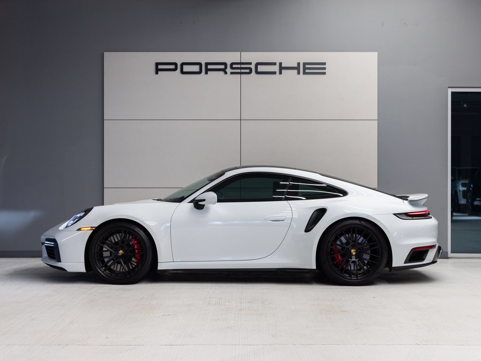 Certified 2021 Porsche 911 Turbo AWD/4WD image 2