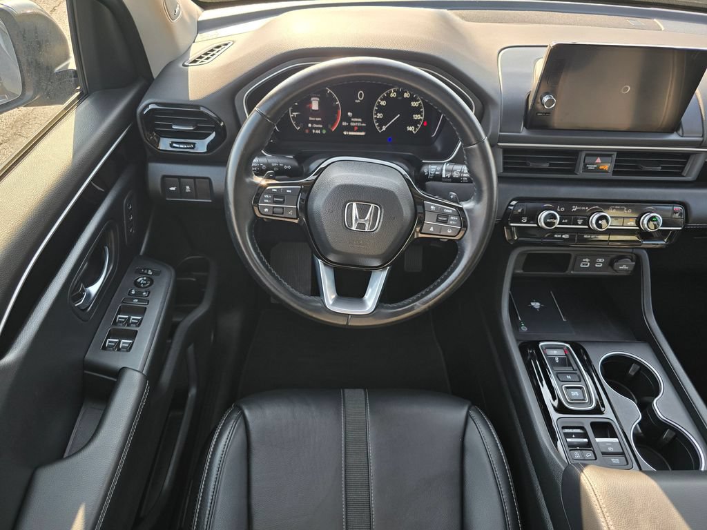 Certified 2023 Honda Pilot Touring image 18