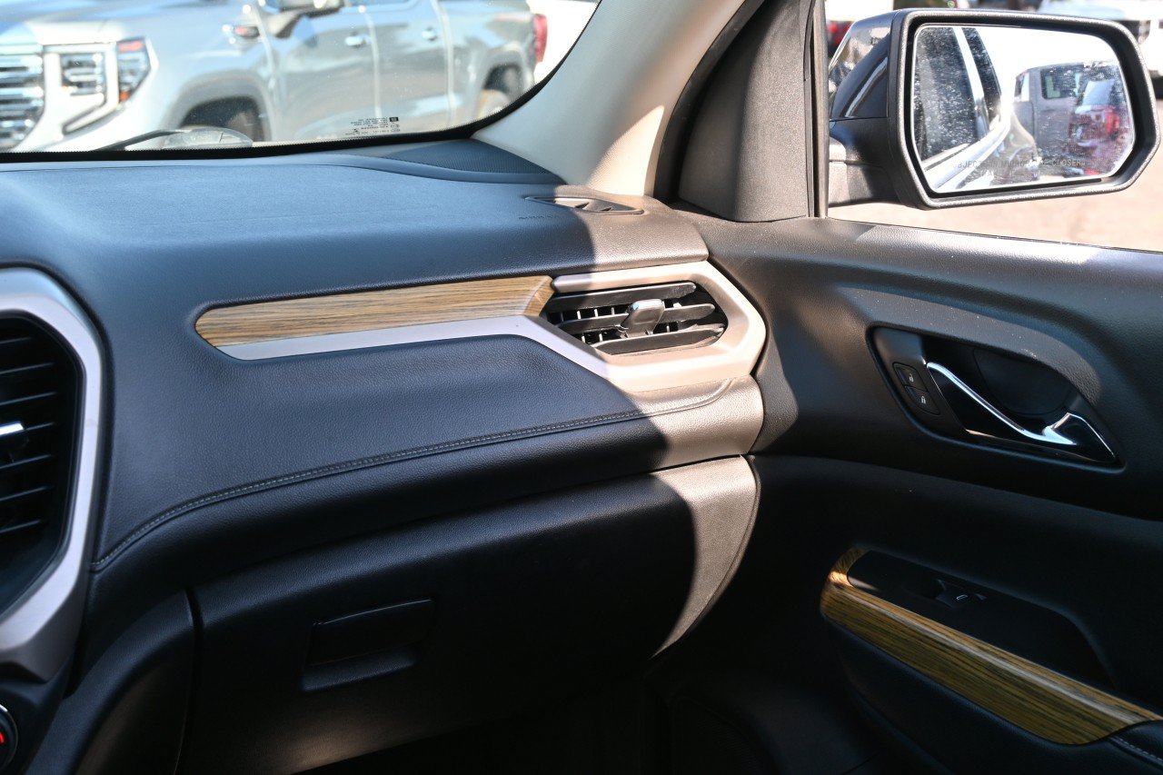 Used 2017 GMC Acadia Denali FWD image 8