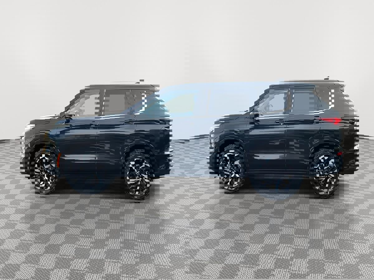 Used 2022 Mitsubishi Outlander ES AWD/4WD image 4