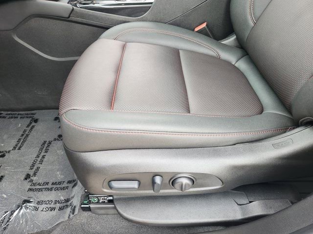 Used 2025 Chevrolet Blazer RS w/ Enhanced Convenience Package image 25