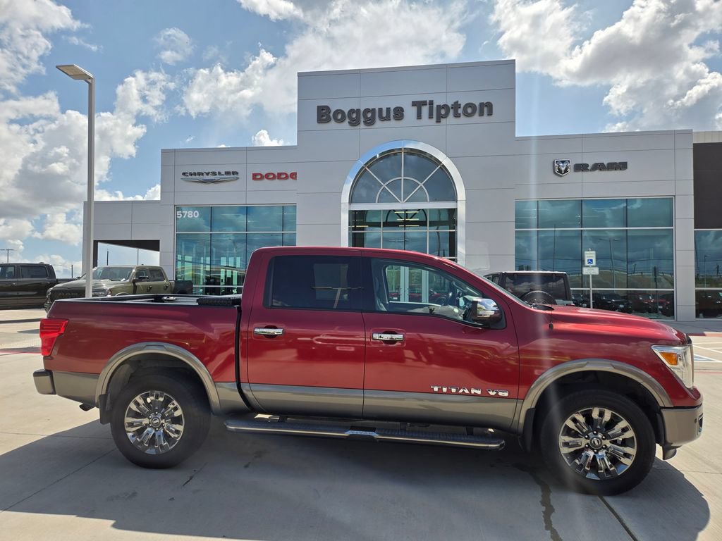 Used 2018 Nissan Titan Platinum Reserve AWD/4WD image 2