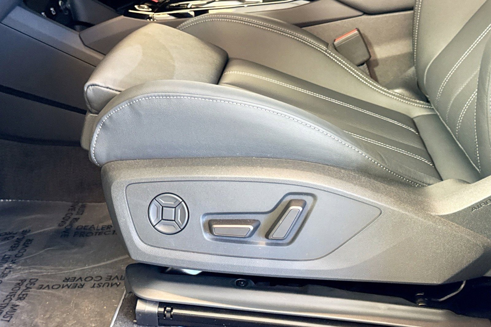 New 2027 Audi Q6 e-tron Premium Plus image 16