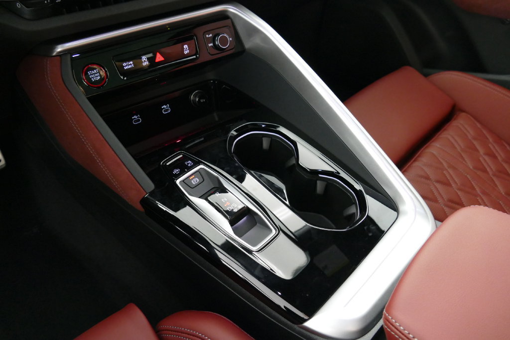 New 2026 Audi SQ5 Prestige AWD/4WD image 22