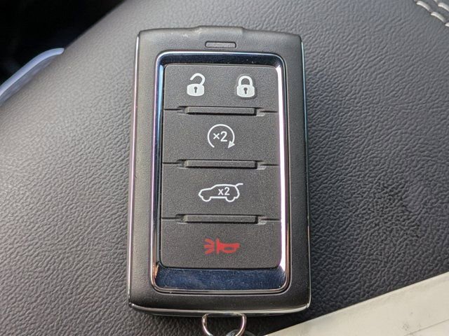 New 2025 Jeep Grand Cherokee Altitude image 25