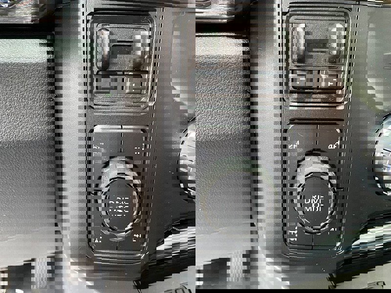 New 2026 Ford F350 Lariat w/ Lariat Premium Package image 25