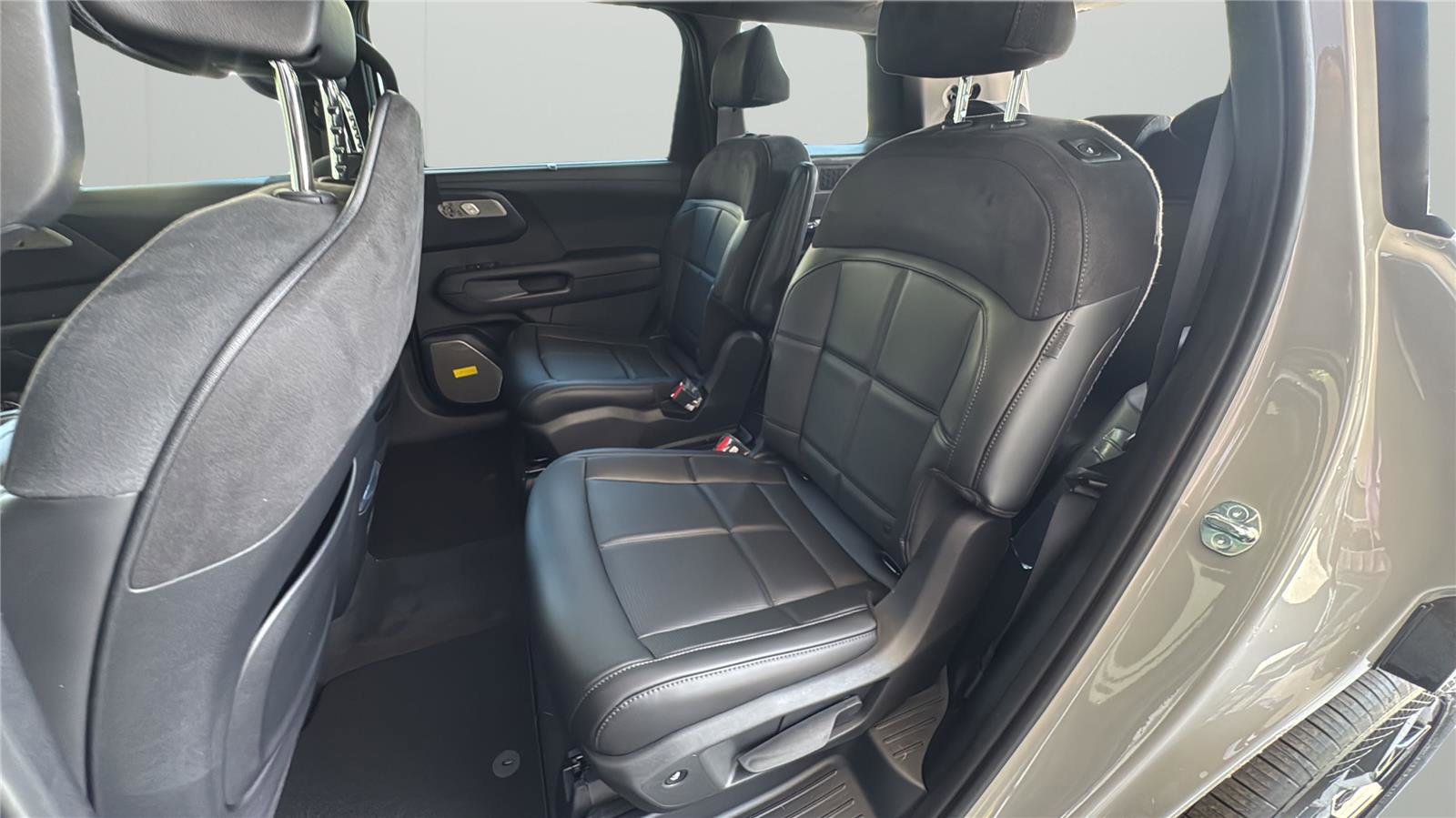 New 2027 Kia Telluride SX Prestige AWD/4WD image 11