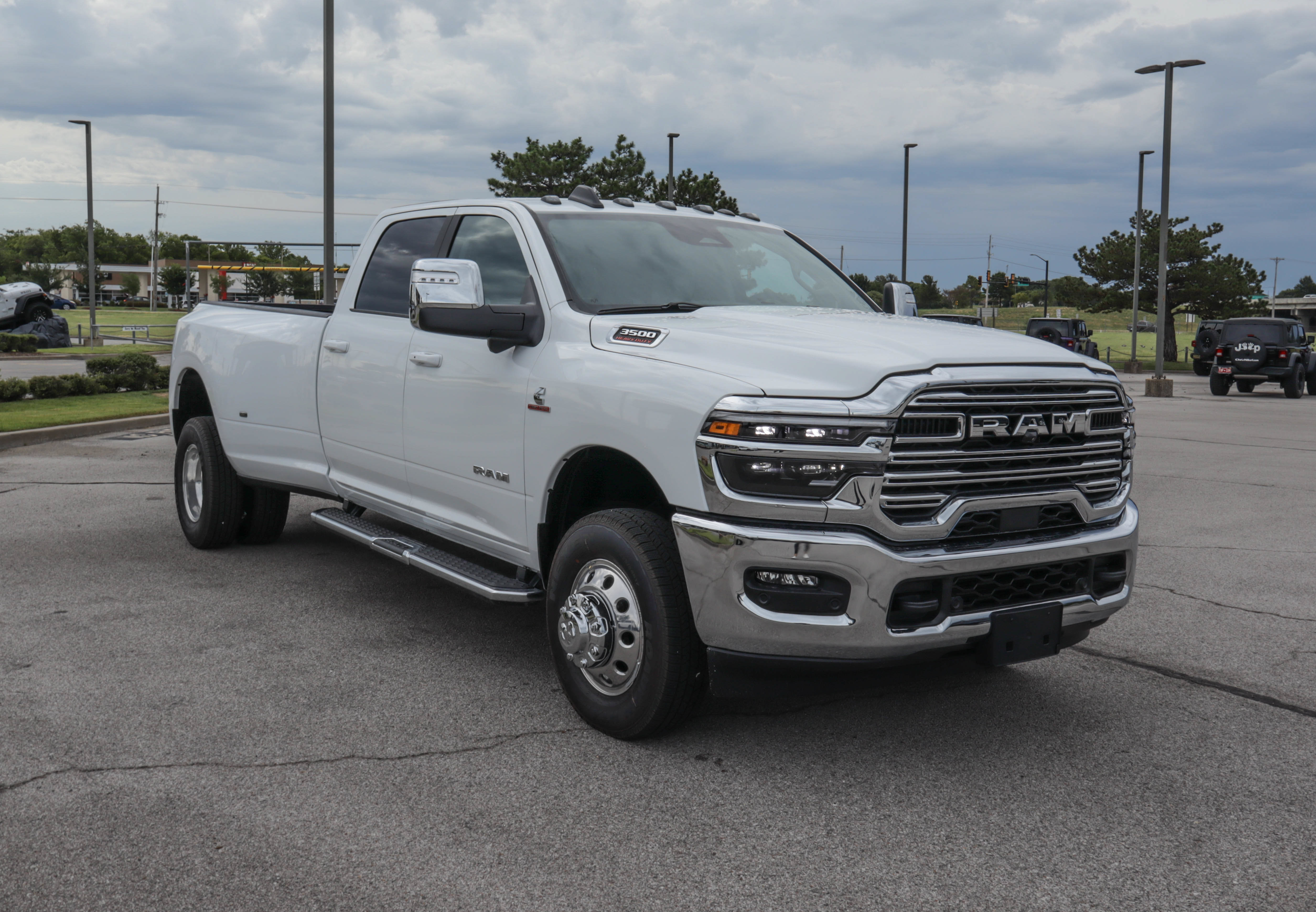 New 2027 RAM 3500 Laramie w/ Towing Technology Group AWD/4WD image 4