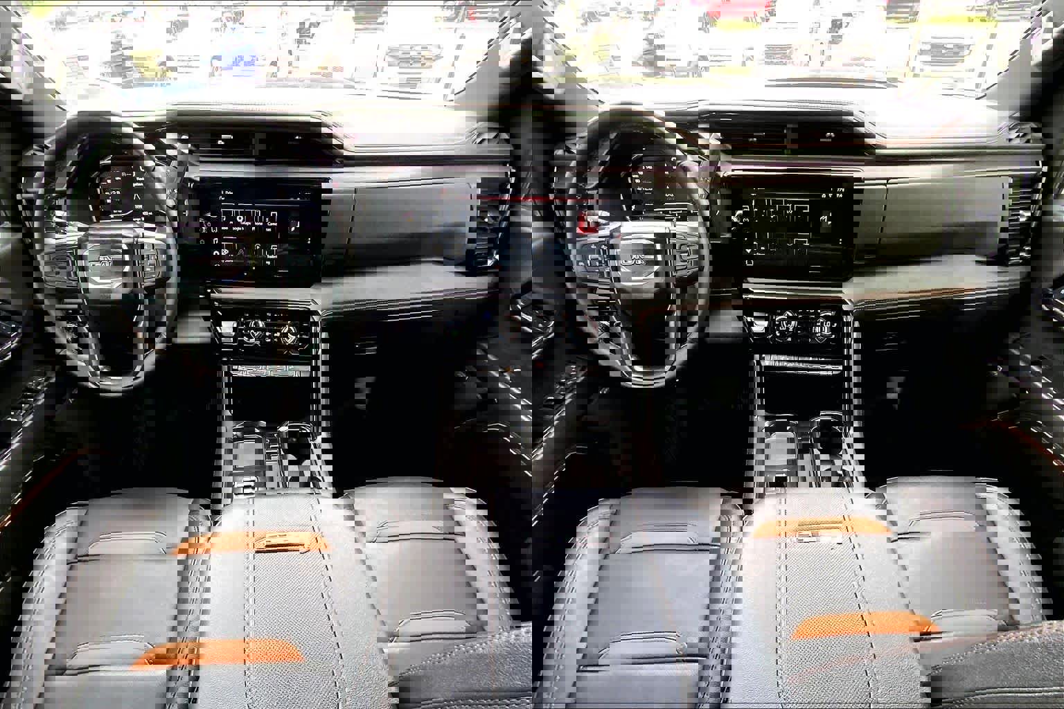 Used 2024 GMC Sierra 2500 AT4 w/ AT4 Premium Plus Package image 14