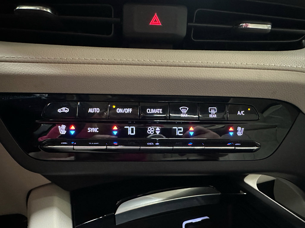 Certified 2023 Buick Envision Avenir AWD/4WD image 36
