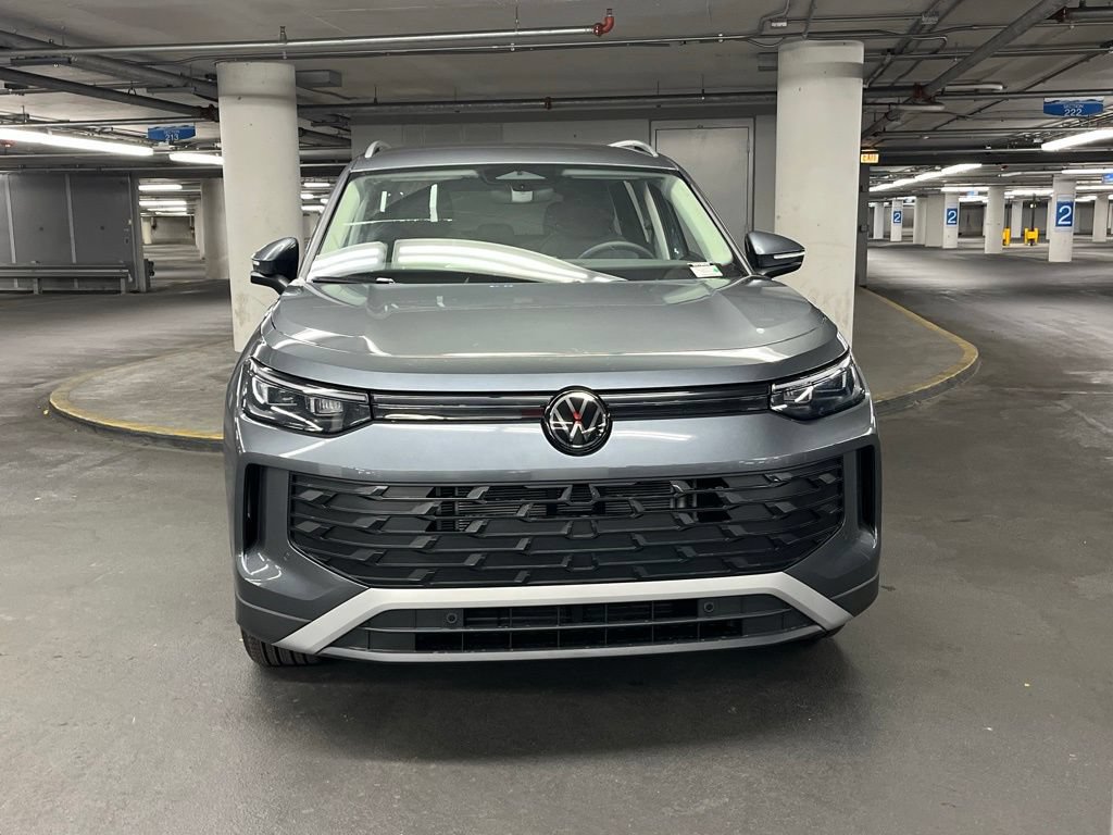 New 2026 Volkswagen Tiguan SE AWD/4WD image 32