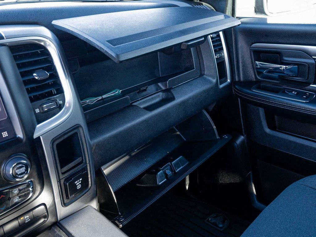 Used 2022 RAM 1500 Classic Warlock w/ Electronics Group AWD/4WD image 19