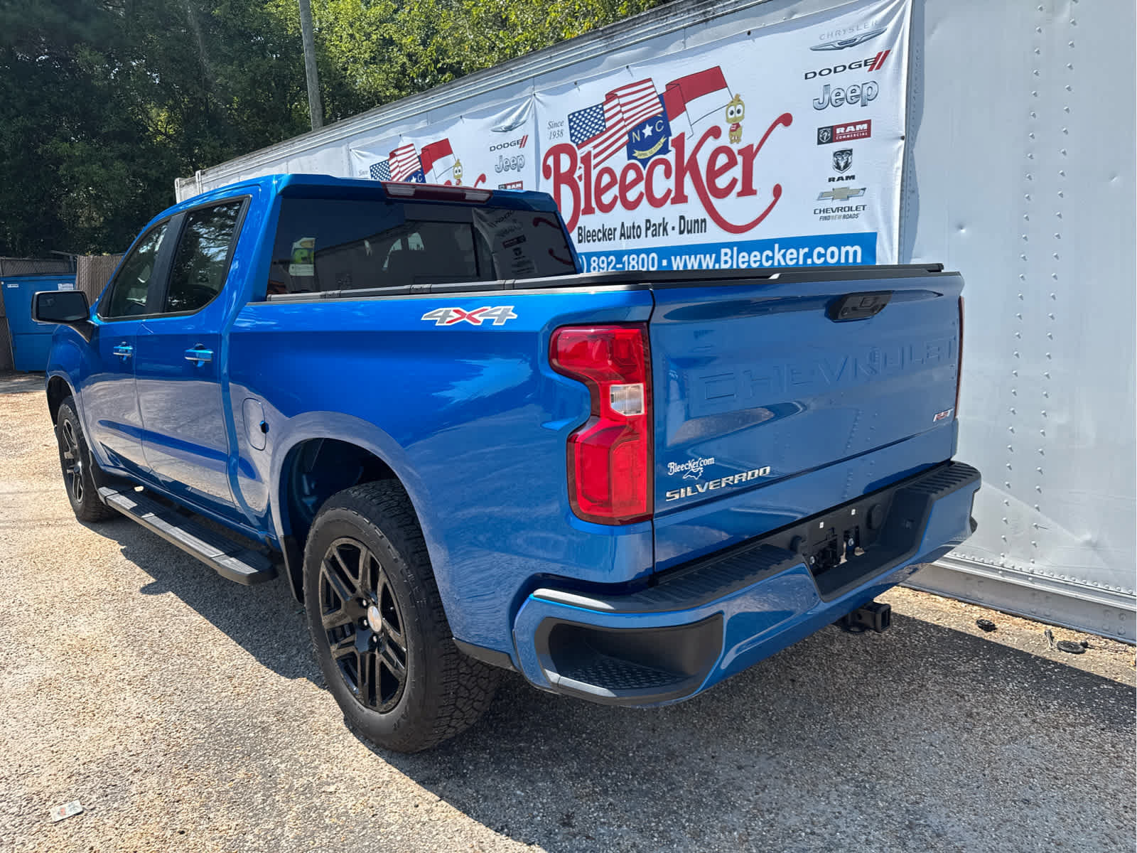 Used 2023 Chevrolet Silverado 1500 RST w/ Convenience Package II AWD/4WD image 8