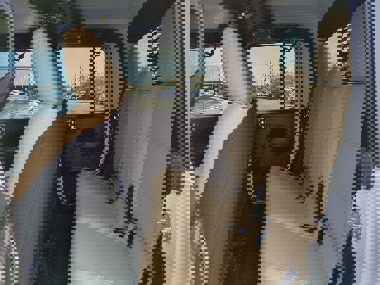 Used 2022 Jeep Gladiator Willys image 14