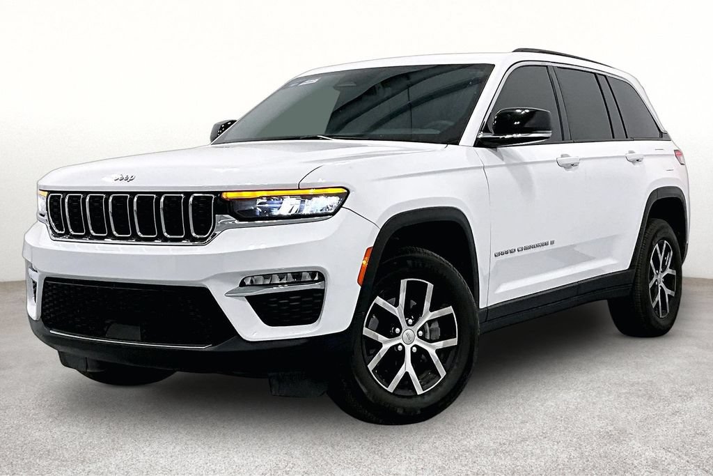 Used 2024 Jeep Grand Cherokee Limited RWD image 14