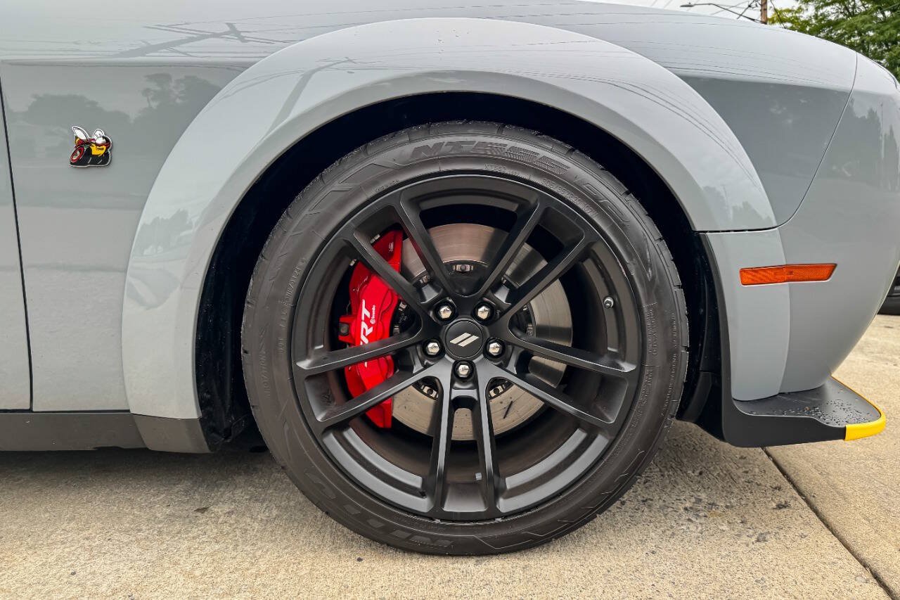 Used 2021 Dodge Challenger R/T Scat Pack RWD image 15