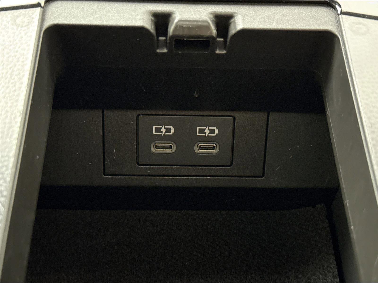 Used 2024 Toyota Prius XLE image 37