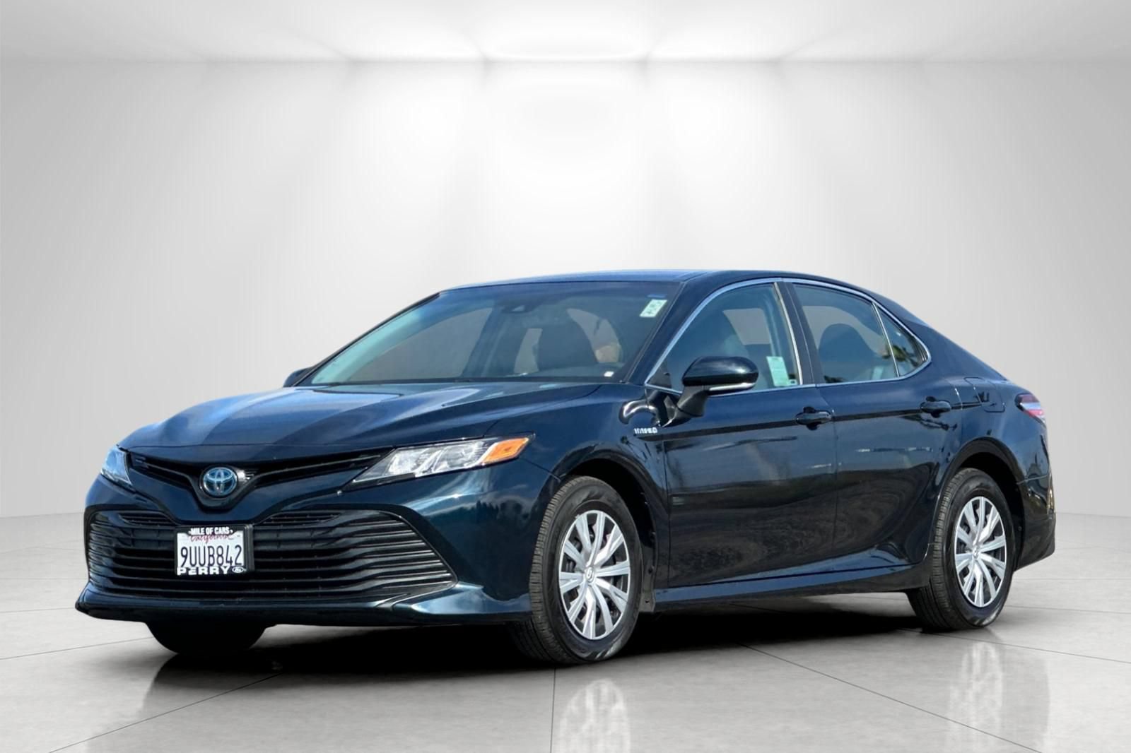 Used 2020 Toyota Camry LE w/ Fleet Convenience Package FWD image 7