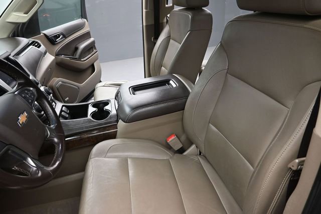 Used 2020 Chevrolet Tahoe LT w/ Max Trailering Package AWD/4WD image 14
