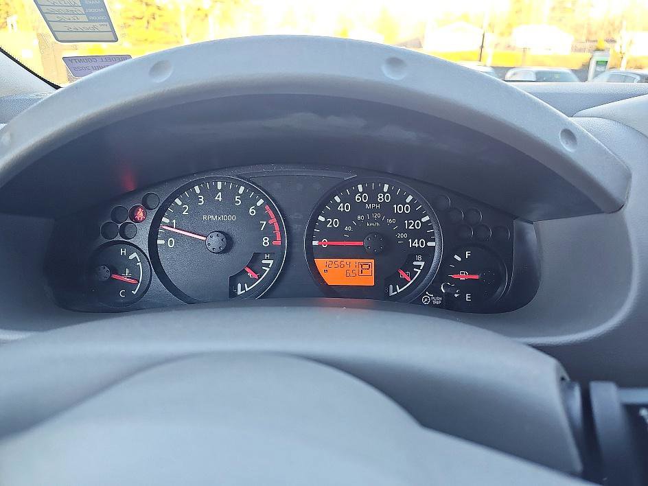 Used 2016 Nissan Frontier SV image 14