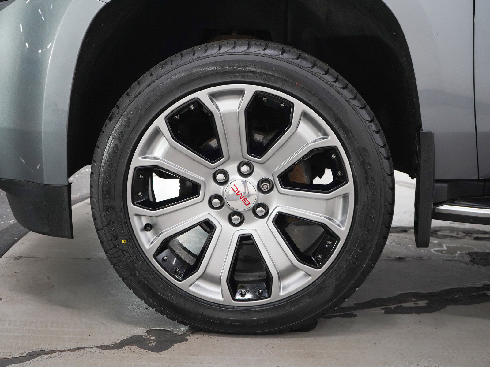 Used 2019 GMC Yukon SLT AWD/4WD image 30