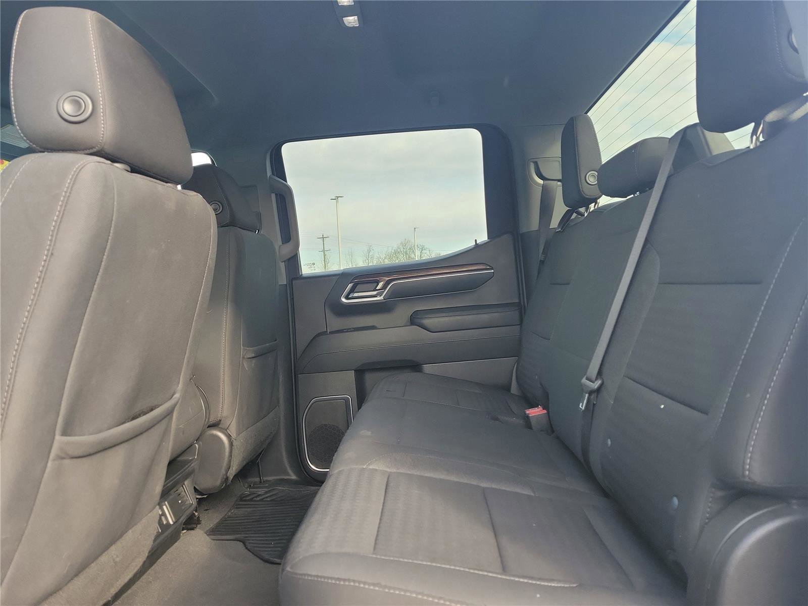 Used 2023 Chevrolet Silverado 1500 LT image 12