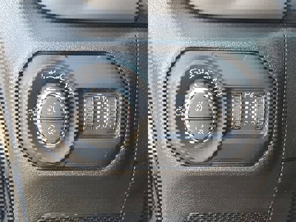 Used 2020 Jeep Gladiator Sport w/ Quick Order Package 24S image 22