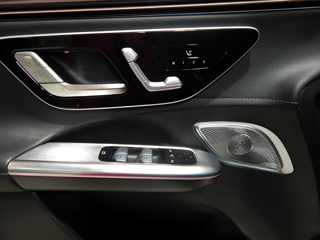 Used 2023 Mercedes-Benz EQE 350+ 4MATIC SUV image 11