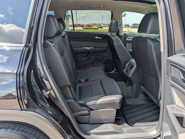 Used 2023 Volkswagen Atlas SE w/ Panoramic Sunroof Package AWD/4WD image 5