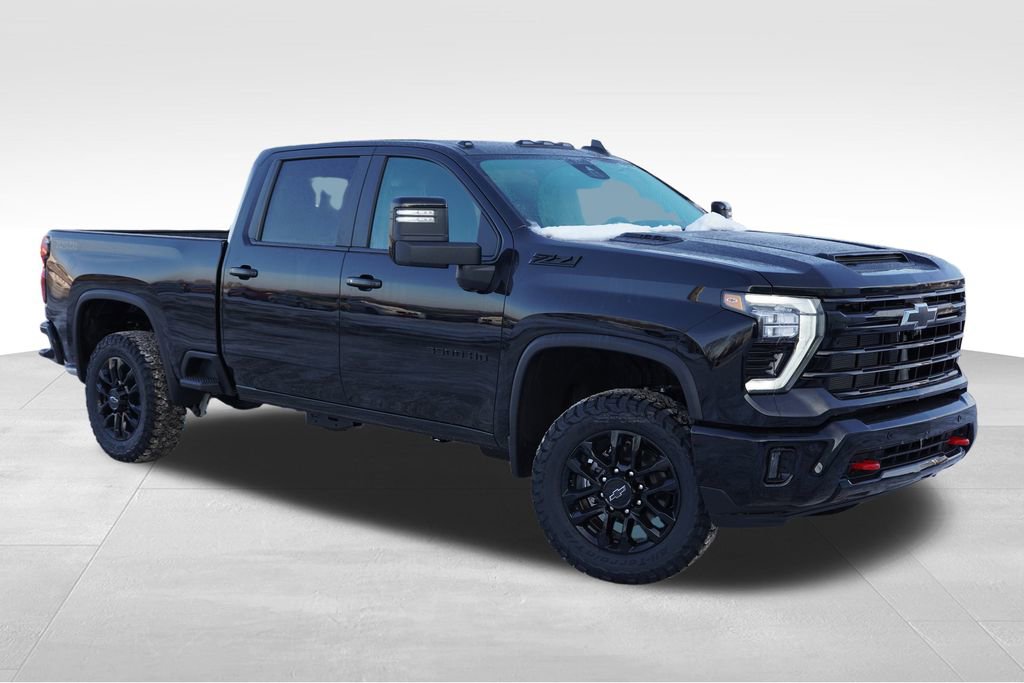 New 2026 Chevrolet Silverado 3500 LT w/ Trail Boss Package