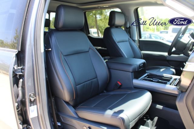New 2026 Ford F350 Lariat w/ Black Appearance Package AWD/4WD image 7