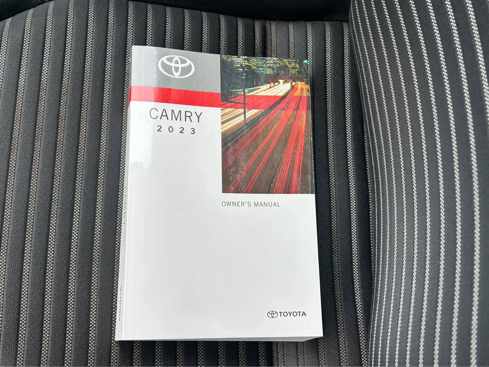 Used 2023 Toyota Camry SE image 37